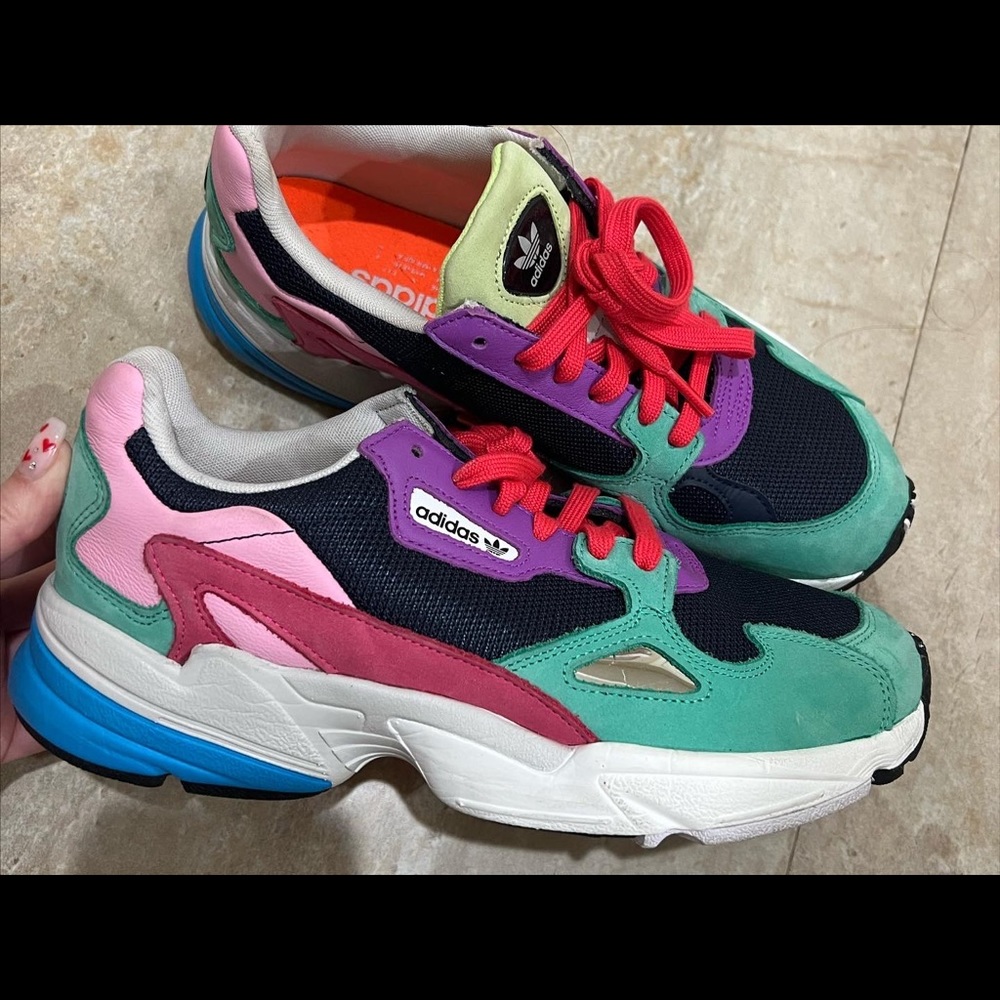 2019 womens falcon sneaker colorful multi